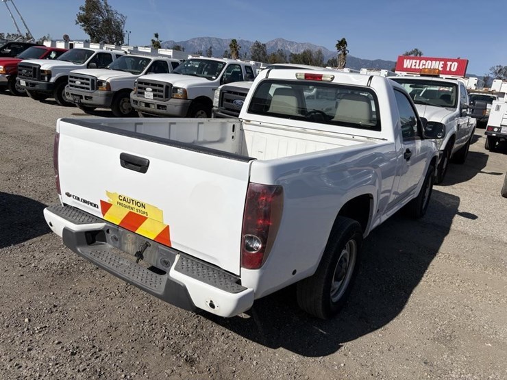 2011-chevrolet-colorado-image-3