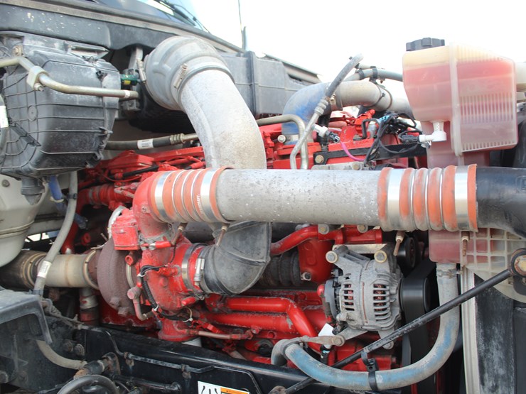 2020-kenworth-t680-image-15