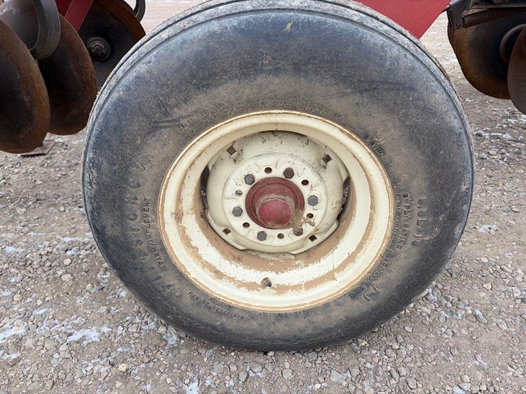 case-ih-3900-image-18
