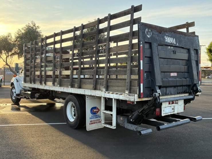 2012-ford-f650-image-4