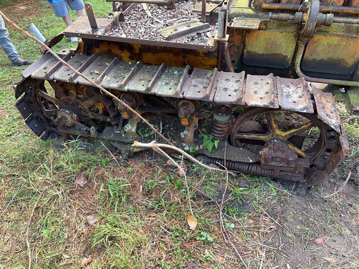 caterpillar-thirty-image-42