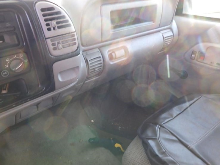 1998-chevrolet-2500-image-25