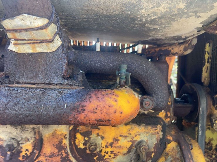 caterpillar-fifteen-crawler-image-17