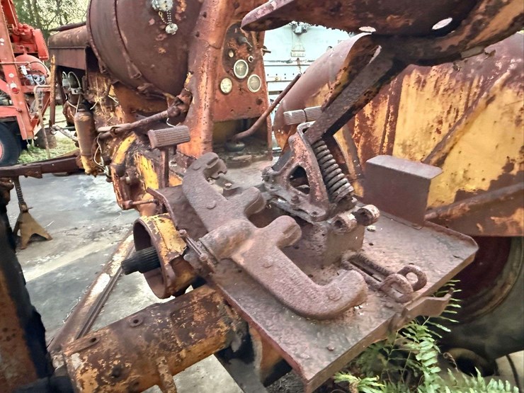 minneapolis-moline-ub-image-32