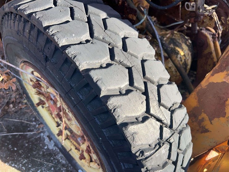 minneapolis-moline-forklift-image-11