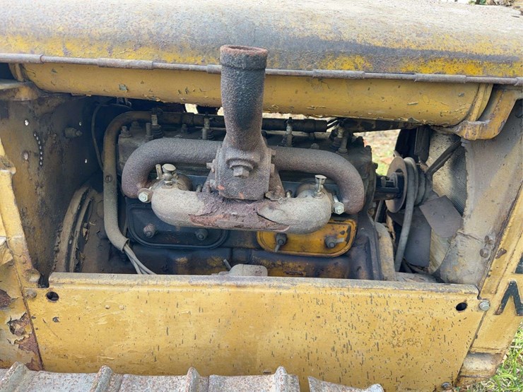 caterpillar-ten-gas-crawler-image-14