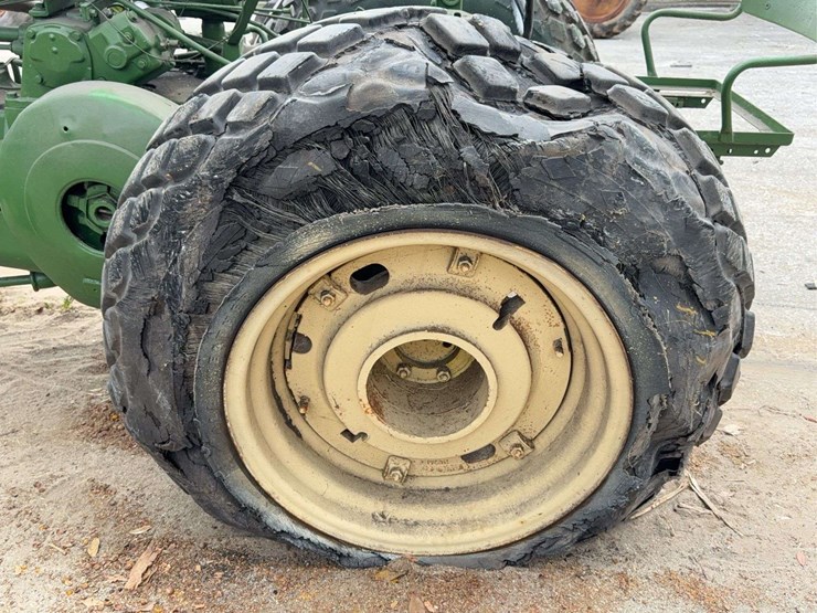 john-deere-620-image-45