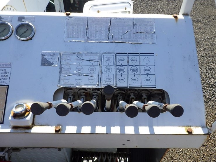 2007-sterling-acterra-image-59