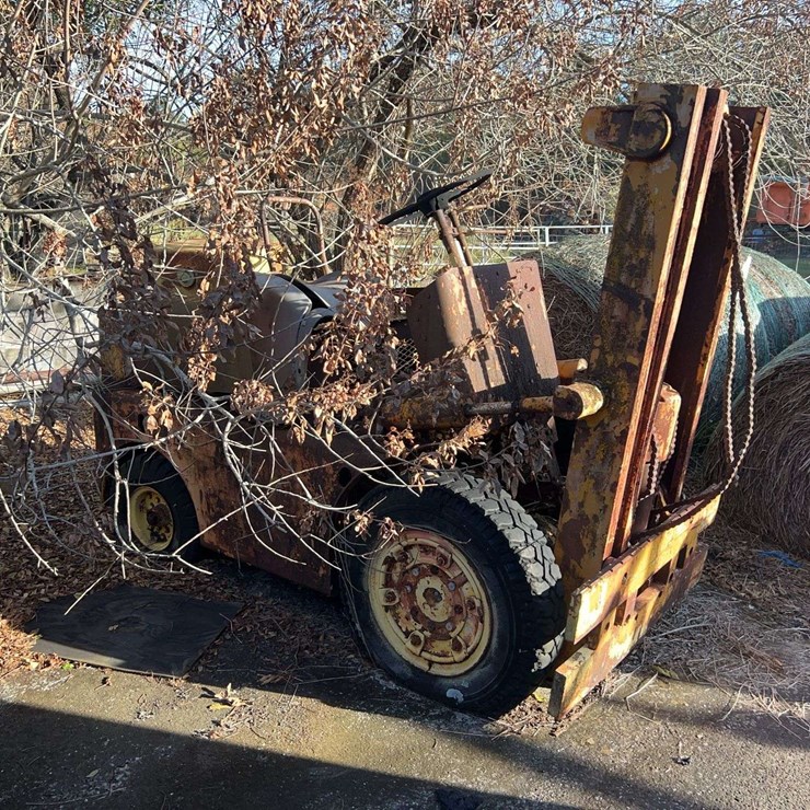 Minneapolis Moline Forklift