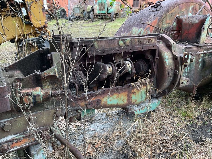 minneapolis-moline-parts-tractor-image-12