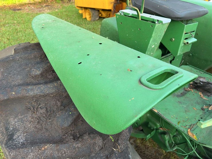 john-deere-3020-image-41
