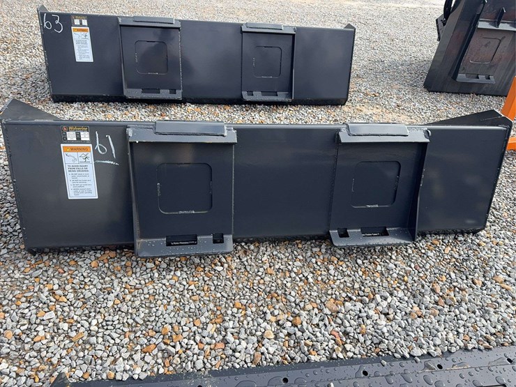 unused-skid-steer-track-duty-80"-bucket-image-2