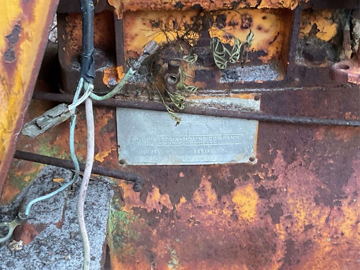 minneapolis-moline-445-image-25