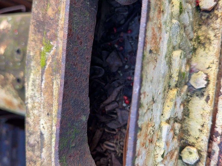 caterpillar-2-ton-crawler-image-38