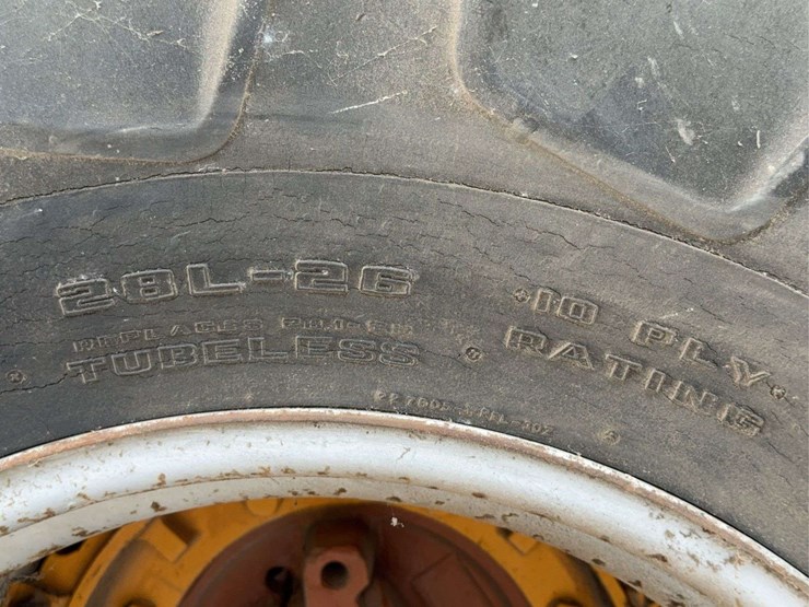 minneapolis-moline-g706-image-42