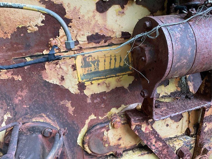 minneapolis-moline-parts-tractor-image-15