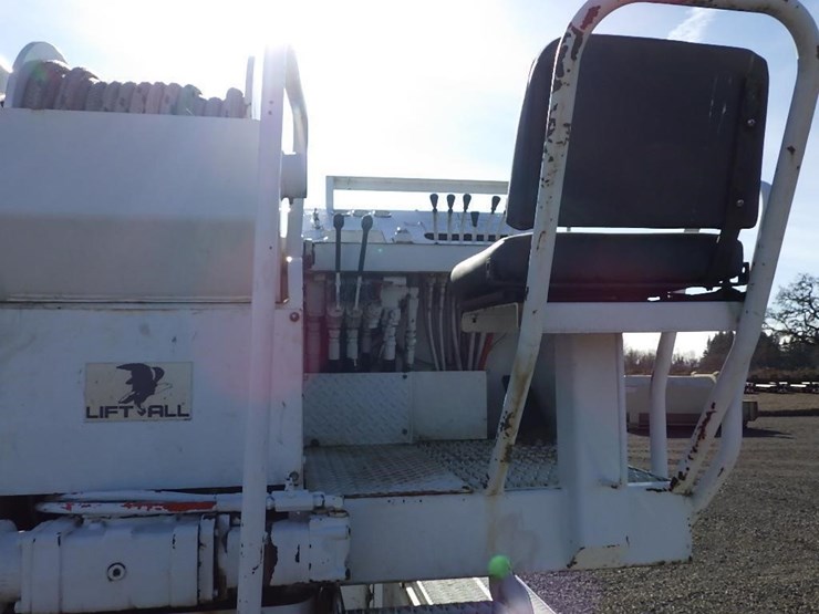 2007-sterling-acterra-image-55