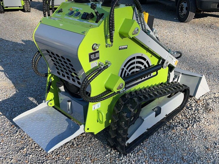 unused-mini-skid-steer-loader-image-4