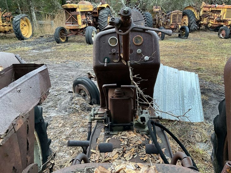 oliver-gas-tractor-image-6