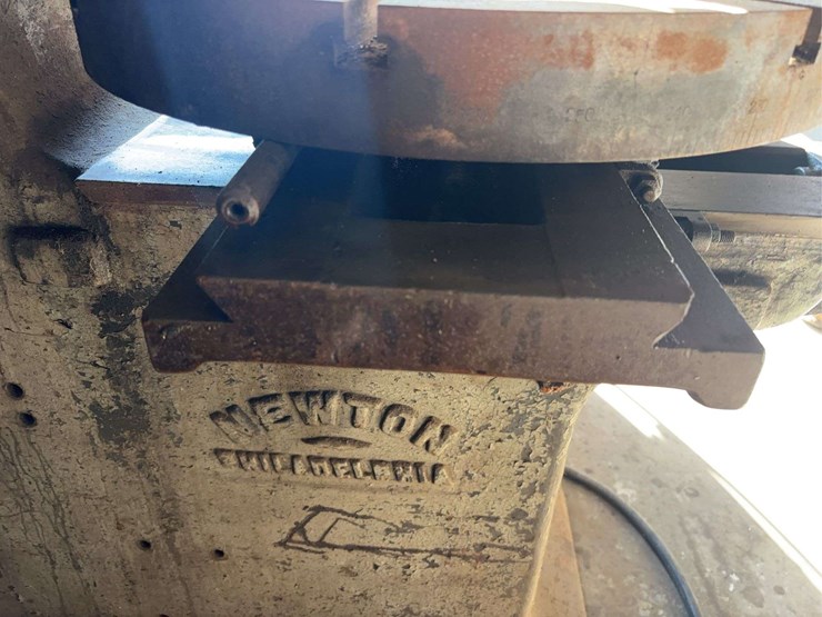 newton-philadelphia-vertical-shaper-image-11