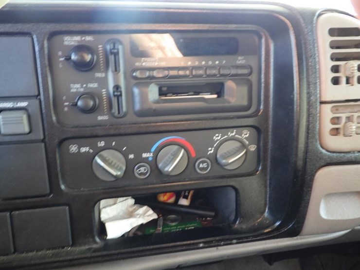 1998-chevrolet-2500-image-26