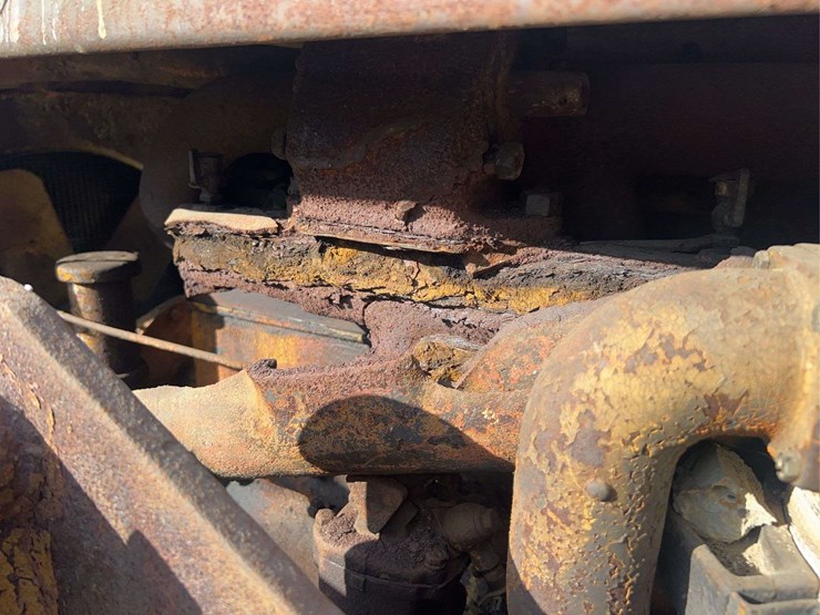 caterpillar-forty-gas-crawler-image-37