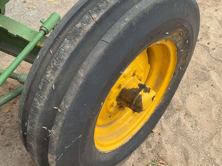 john-deere-620-image-36