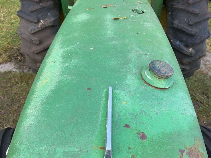 john-deere-3020-image-15