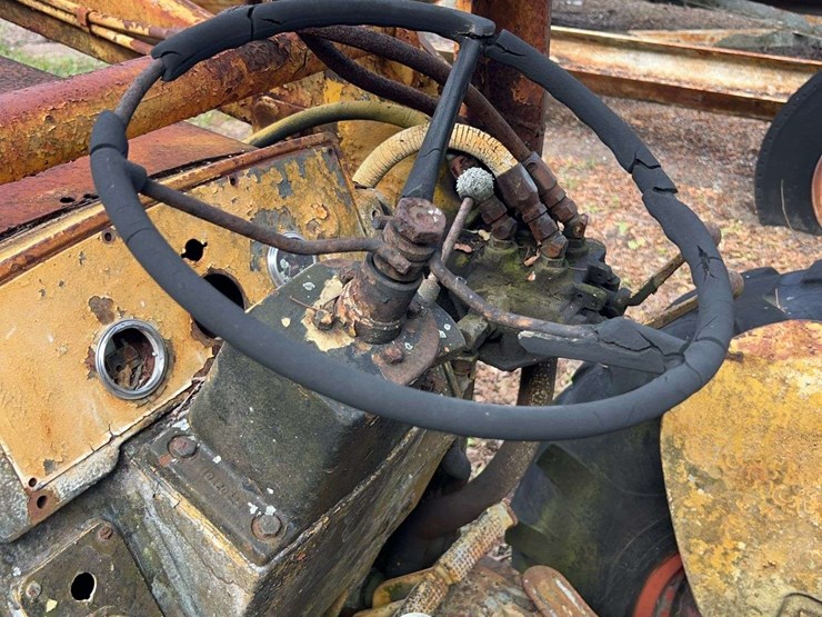 minneapolis-moline-diesel-backhoe-image-31