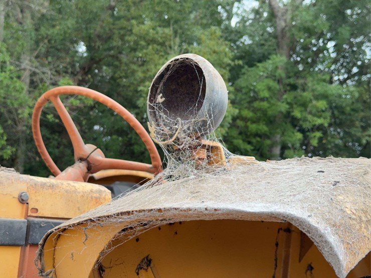 minneapolis-moline-g706-image-58