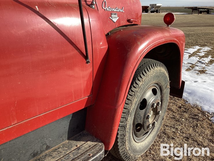 1967-international-loadstar-image-11