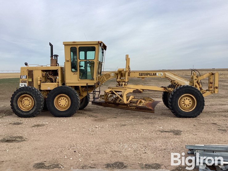 1993-caterpillar-120g-image-4