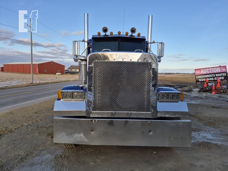 1995-peterbilt-379-image-5