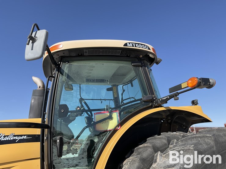 2012-challenger-mt685d-image-13