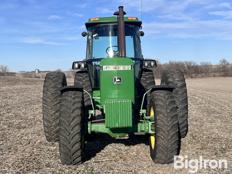 1990-john-deere-4455-image-2