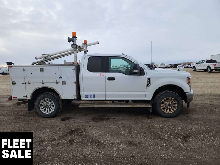 2019-ford-f350-image-8