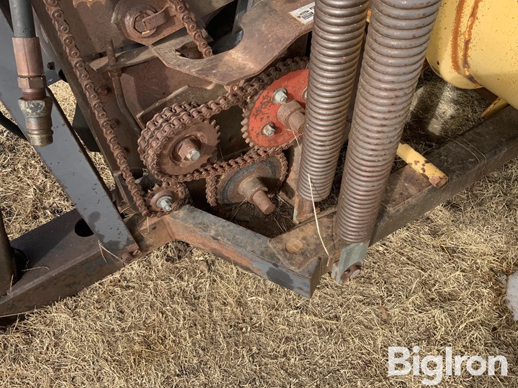 new-holland-1116h-image-10