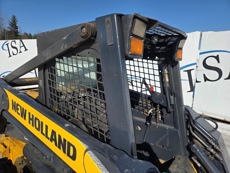 new-holland-l190-image-29