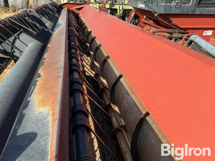 1995-hesston-8400-image-12