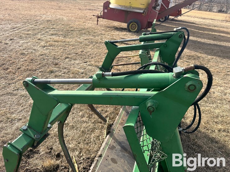 john-deere-620-image-15