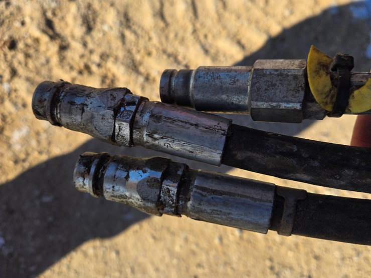 2014-case-ih-1255-image-11