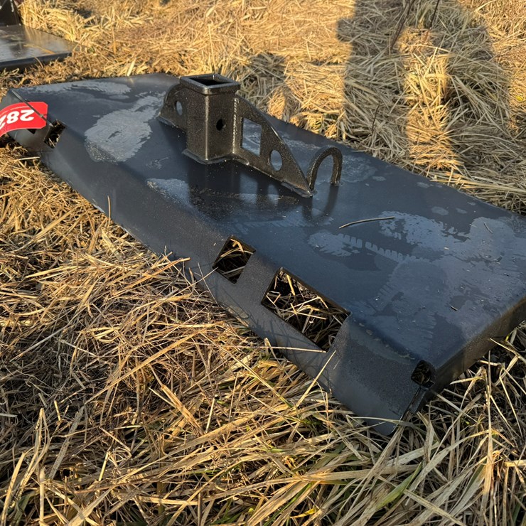 #2823 • Unused Skid Steer Trailer Mover