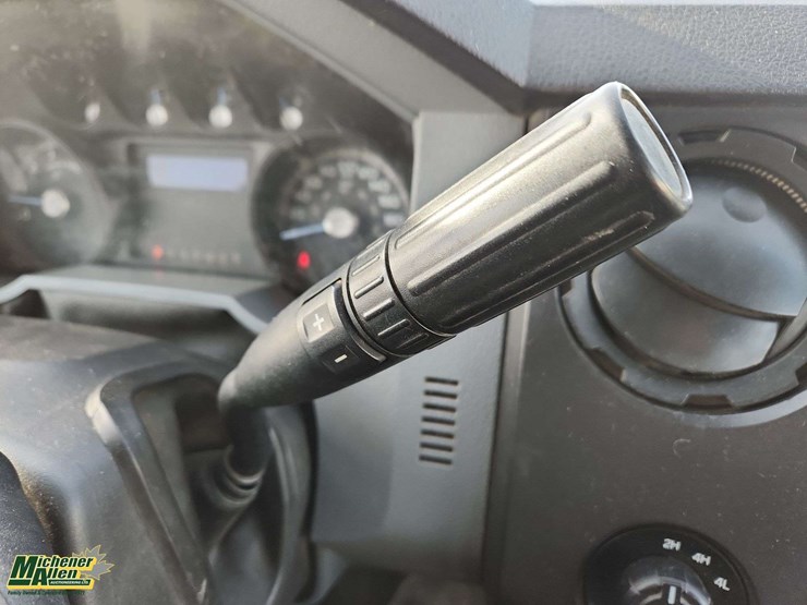 2011-ford-f350-image-15