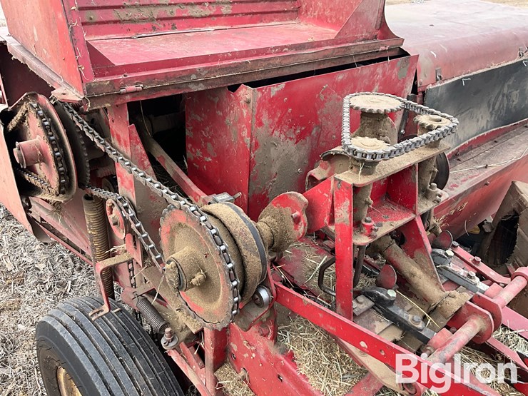 new-holland-271-image-14