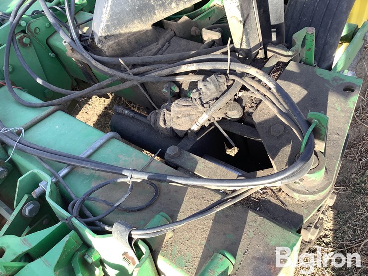 john-deere-7200-image-19