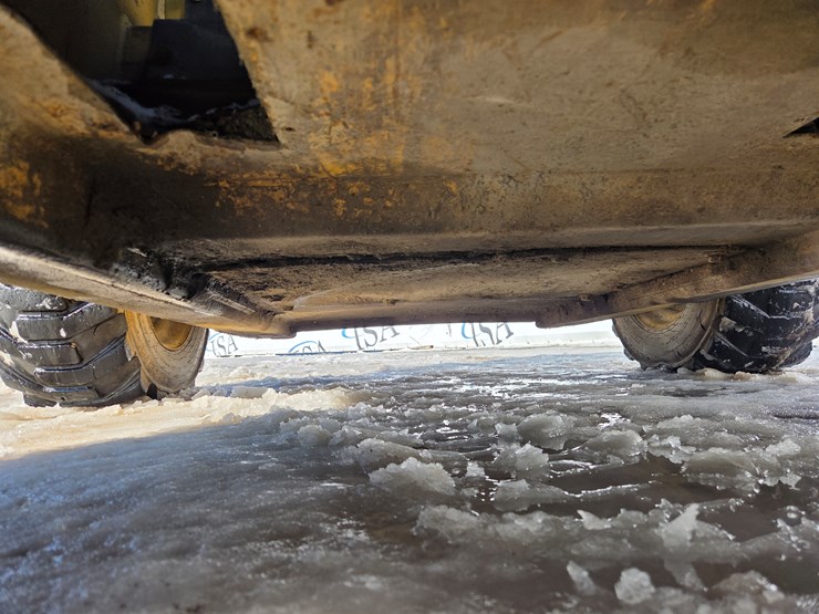 new-holland-l190-image-38