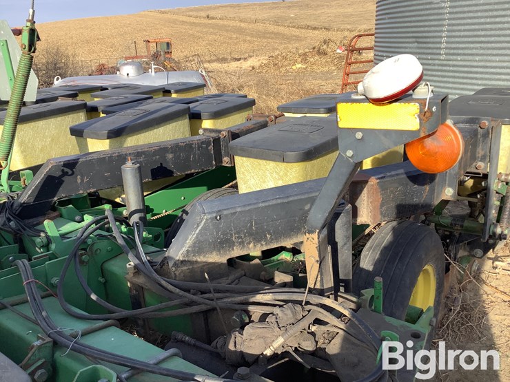 john-deere-7200-image-20