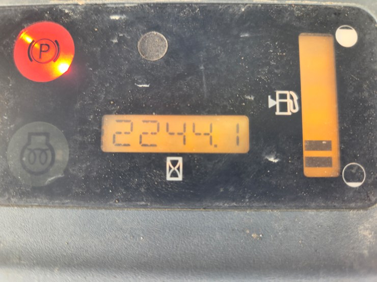 new-holland-l190-image-37