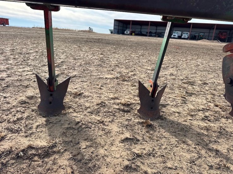 9-shank-cultivator-image-16