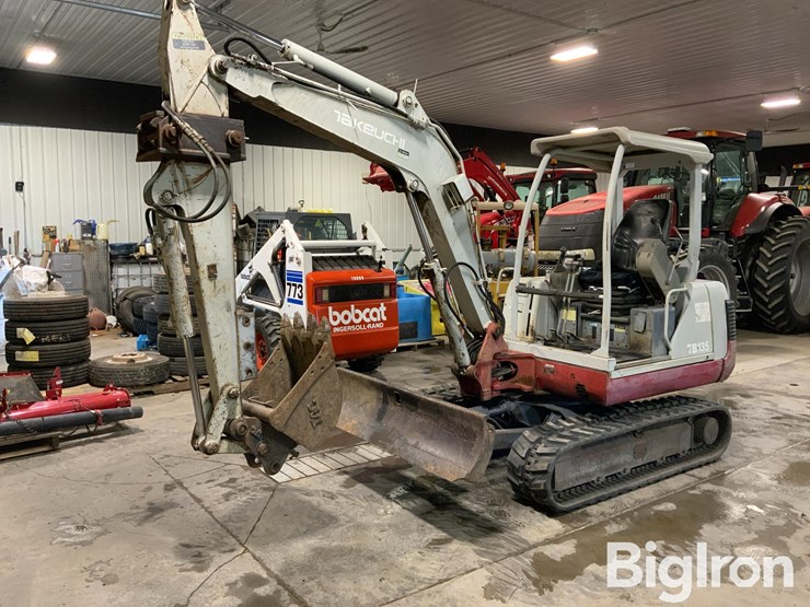 2006-takeuchi-tb135-image-1